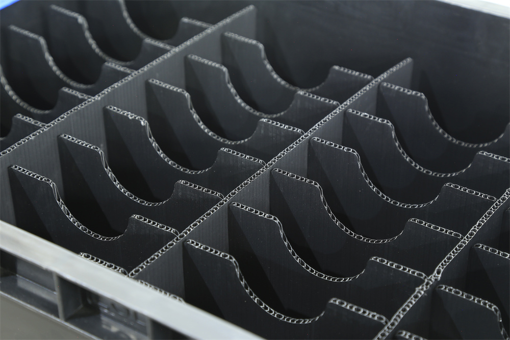 帶防塵簾周轉(zhuǎn)箱